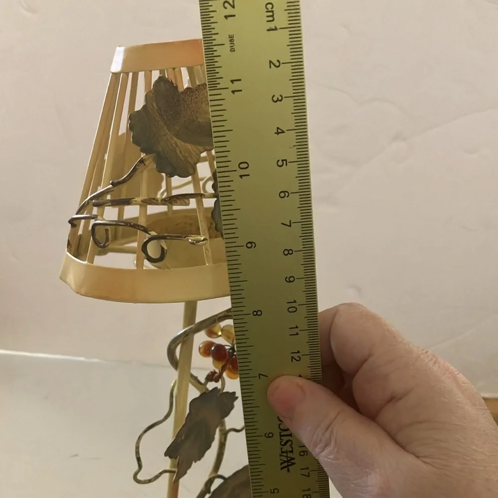 Decorative Metal candle holder with Leaf Design